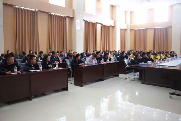 青海鹽湖鎂業(yè)攜手賽為安全隆重舉辦2018年“安全生產(chǎn)月”主題活動(dòng)